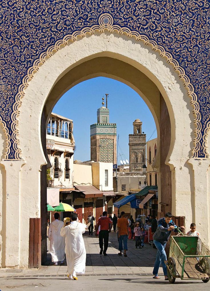 Fes – Historic view of the ancient medina and traditional Moroccan architecture